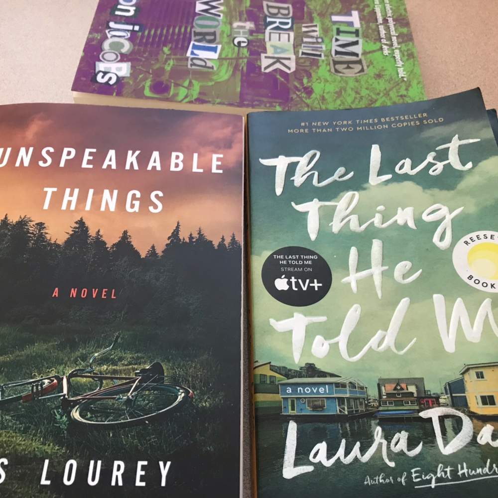 Used softcover mystery/suspense novels